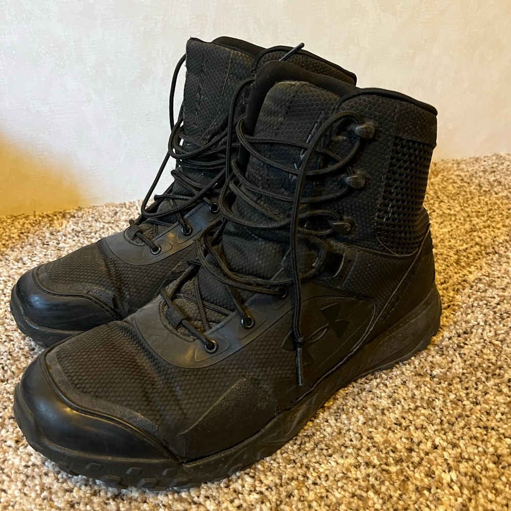 Under armor valsetz boots women’s 11